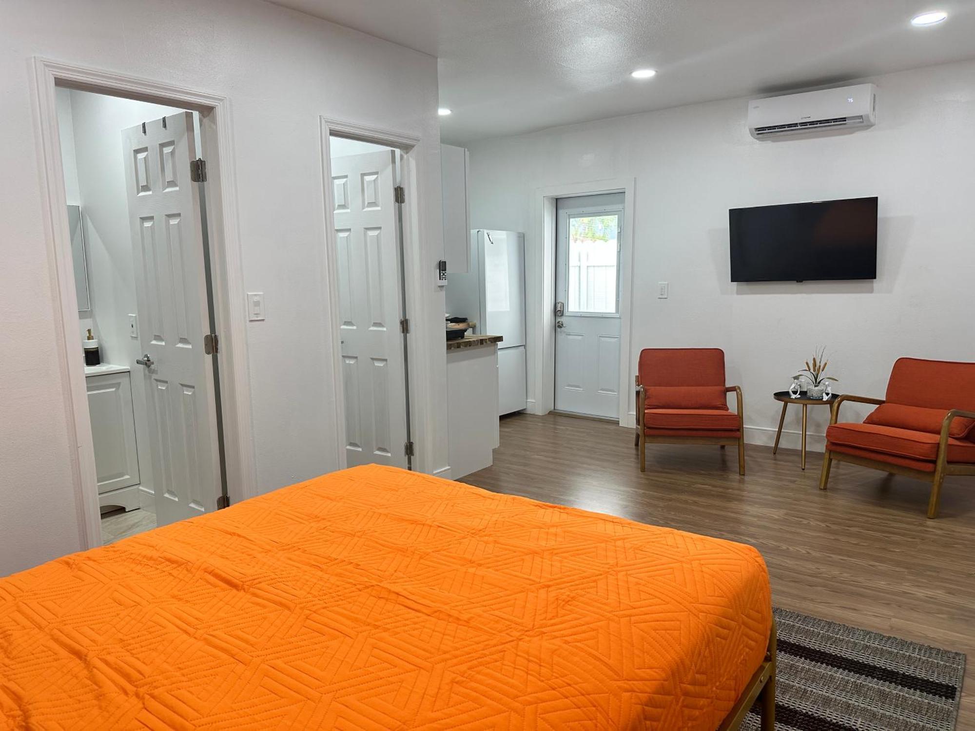 Cozy And Centric Apartment Кейп-Корал Экстерьер фото